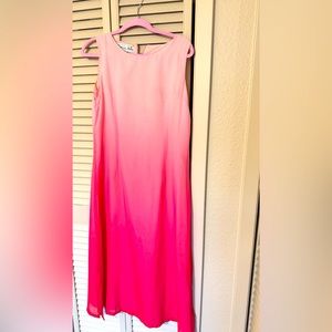 Long dress like dark pink ,cut,with zipper